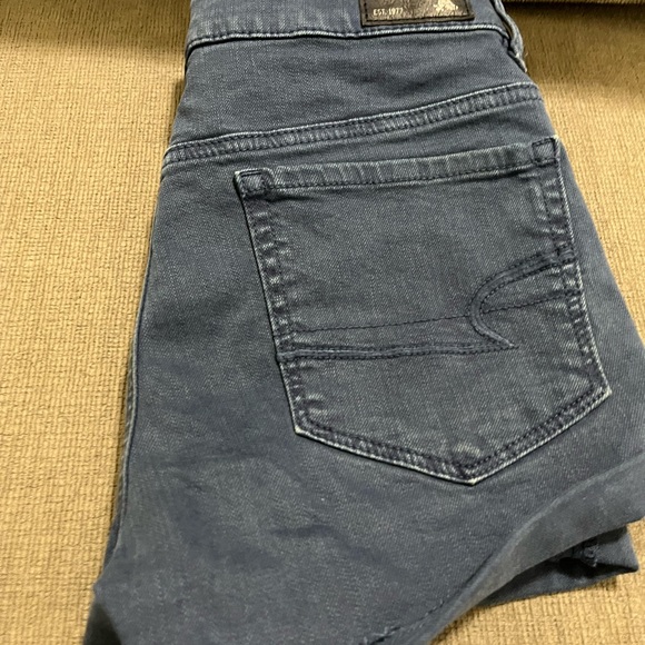 AE HI RISE SHORTIES - Picture 4 of 4